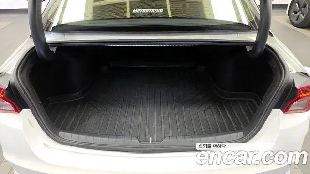 Kia K5 2020 — Photo 12/20