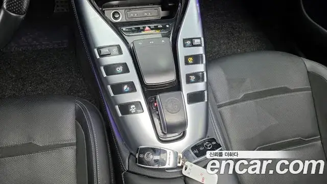 Mercedes-Benz AMG GT 2021 — Şəkil 7/20
