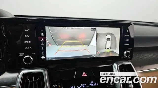 Kia Sorento 2021 — Photo 1/20