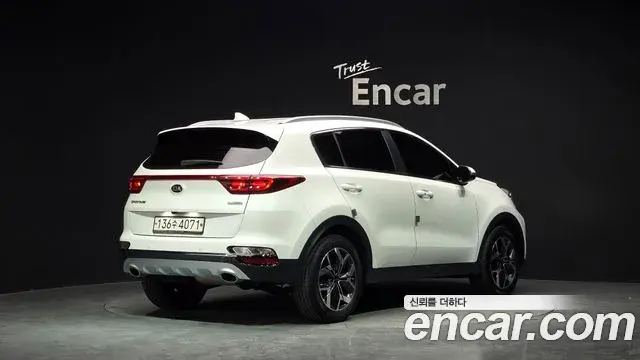 Kia Sportage The Bold 2018 — Şəkil 12/20
