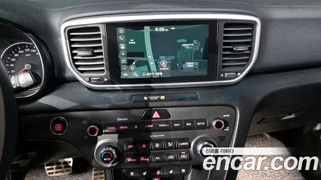 Kia Sportage The Bold 2018 — Şəkil 14/20