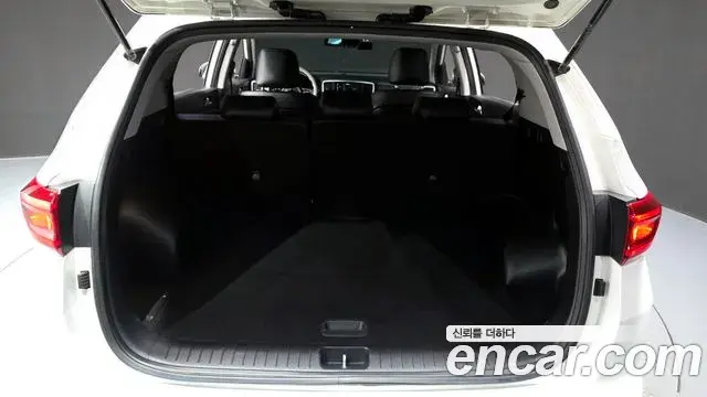 Kia Sportage The Bold 2018 — Şəkil 16/20