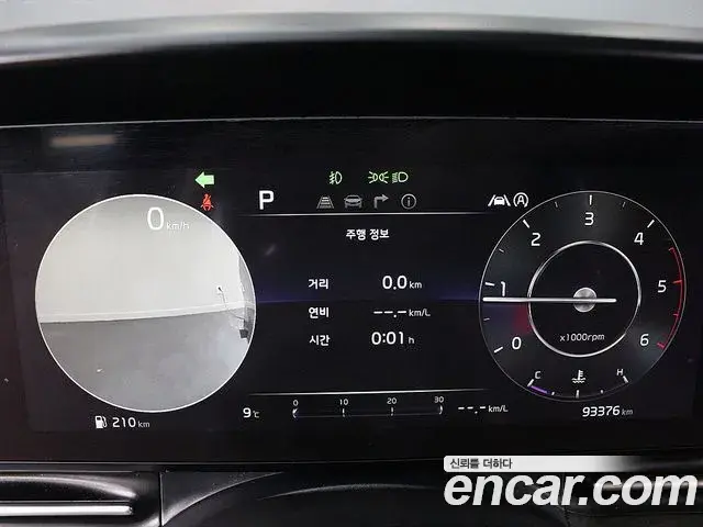Kia Carnival 2021 — Фото 8/20