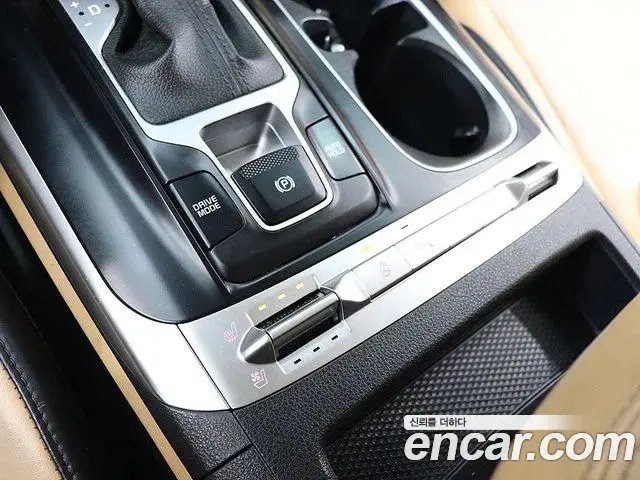 Kia Carnival 2021 — Фото 15/20