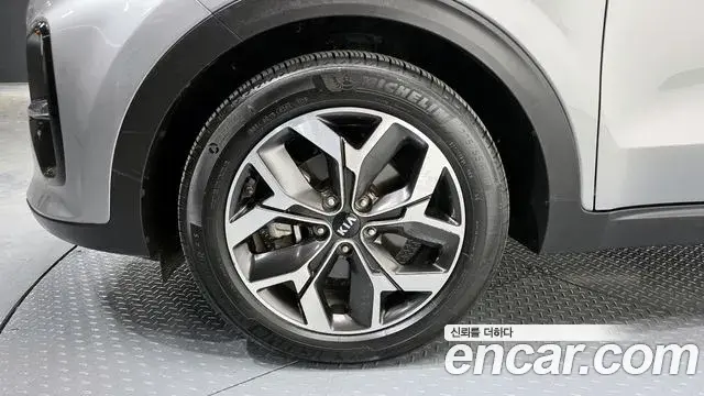Kia Sportage The Bold 2021 — Şəkil 12/20
