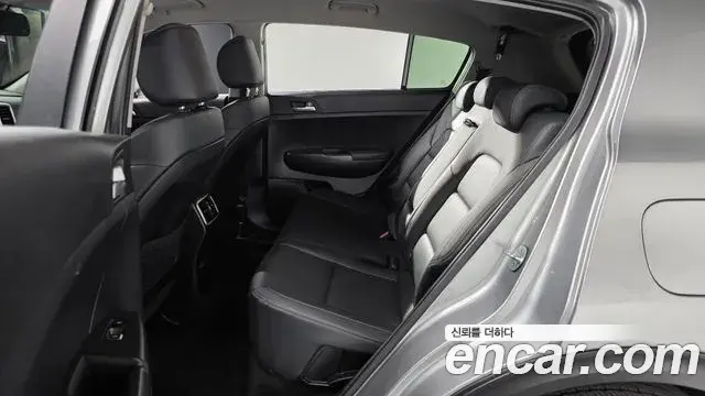 Kia Sportage The Bold 2021 — Şəkil 8/20
