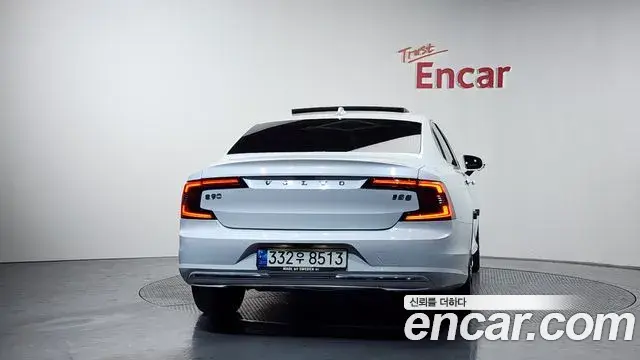 Volvo S90 2021 — Фото 4/20