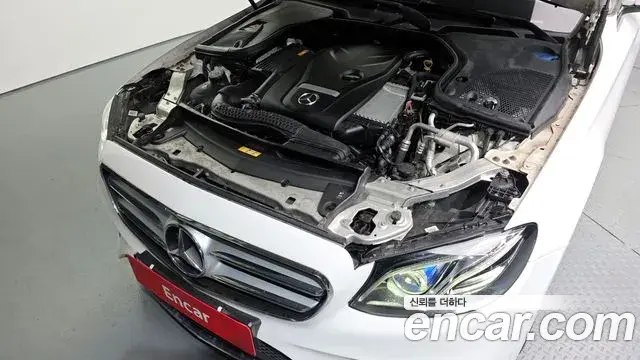 Mercedes-Benz E-Class 2019 — Фото 6/20