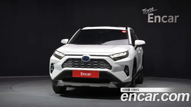 Toyota RAV4 2024 — Şəkil 3/20