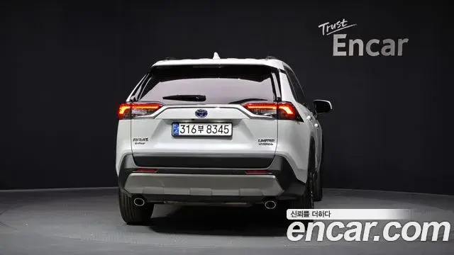 Toyota RAV4 2024 — Şəkil 19/20