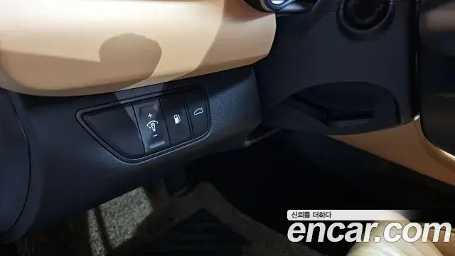 Genesis G70 2021 — ფოტო 17/20