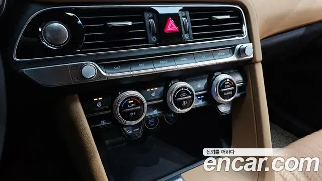 Genesis G70 2021 — ფოტო 9/20