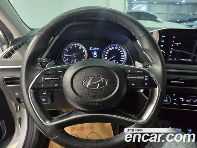 Hyundai Sonata Hybrid 2019 — Photo 4/20