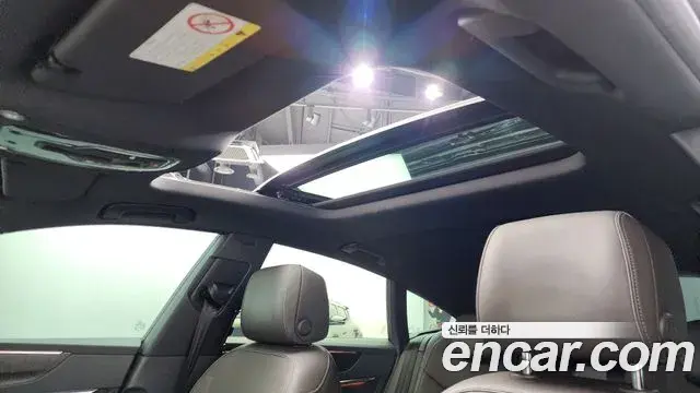 Audi A7 2020 — Şəkil 18/20