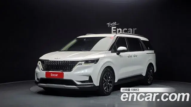 Kia Carnival 2022 — Фото 1/20