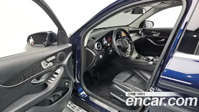 Mercedes-Benz GLC-Class 2019 — Şəkil 17/20