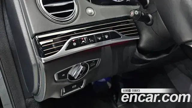 Mercedes-Benz S-Class 2018 — ფოტო 15/20