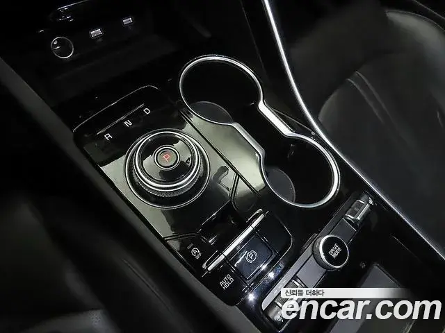 Kia K5 2020 — Şəkil 1/18