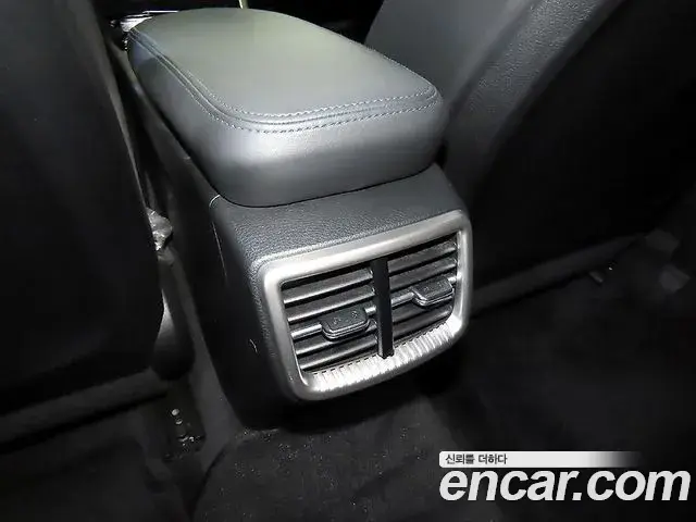 Kia K5 2020 — Şəkil 17/18
