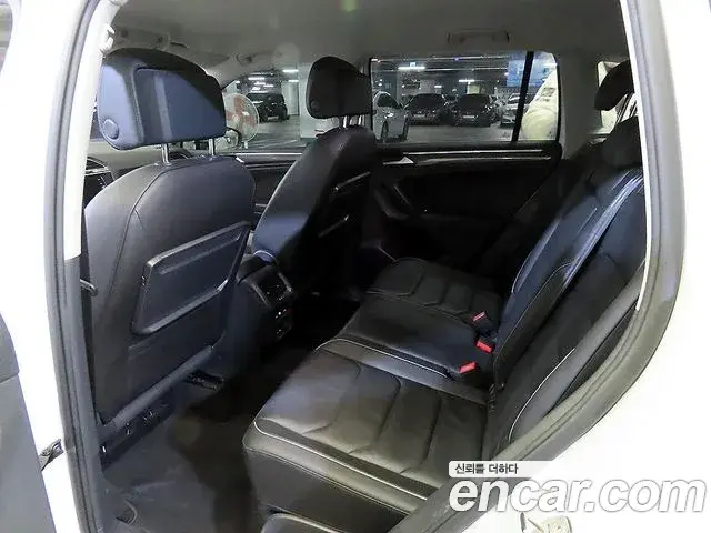 Volkswagen Tiguan 2020 — Photo 11/20