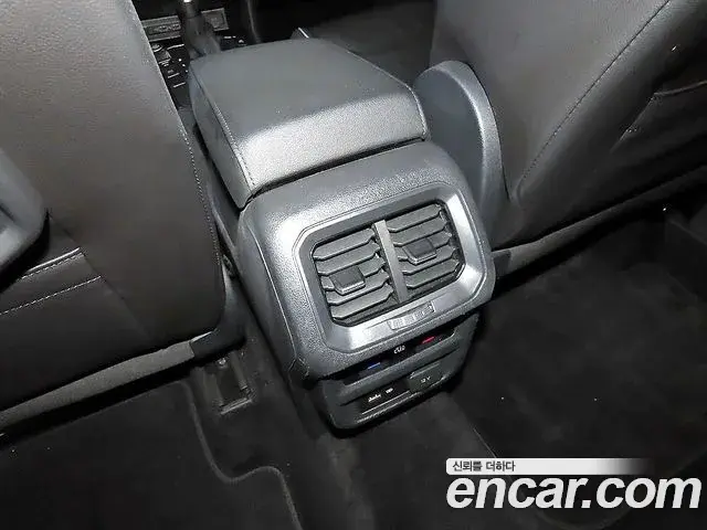 Volkswagen Tiguan 2020 — Photo 15/20