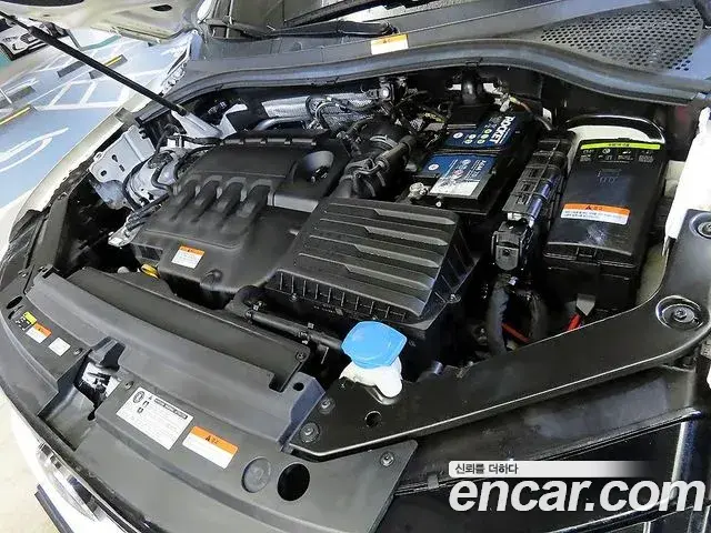 Volkswagen Tiguan 2020 — Photo 16/20