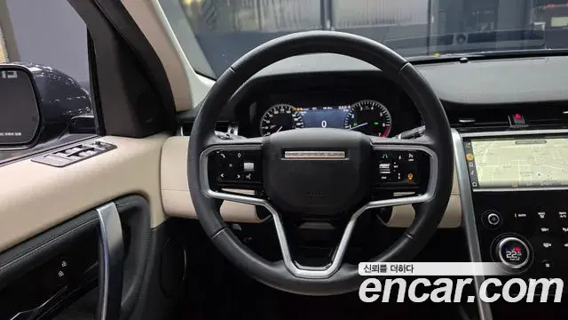 Land Rover Discovery Sport 2022 — Фото 13/20