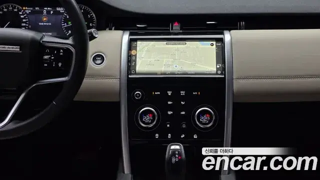 Land Rover Discovery Sport 2022 — Фото 14/20
