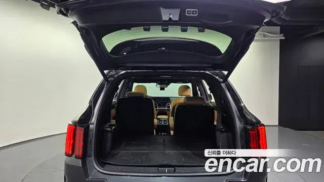Kia Sorento 2020 — Фото 19/20