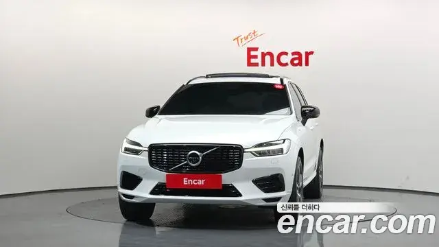 Volvo XC60 2020 — Фото 3/20