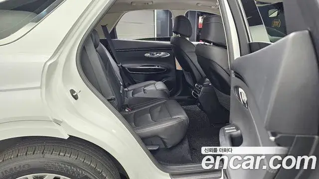 Genesis GV70 2021 — Photo 16/21