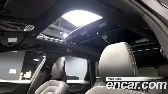 Volvo XC60 2020 — Şəkil 12/20