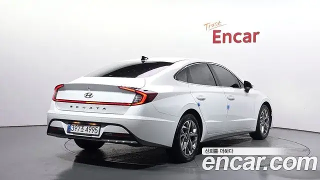 Hyundai Sonata Hybrid 2021 — ფოტო 8/20