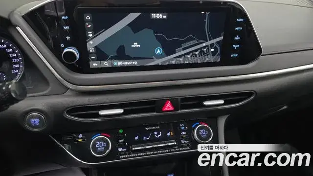 Hyundai Sonata Hybrid 2021 — ფოტო 16/20