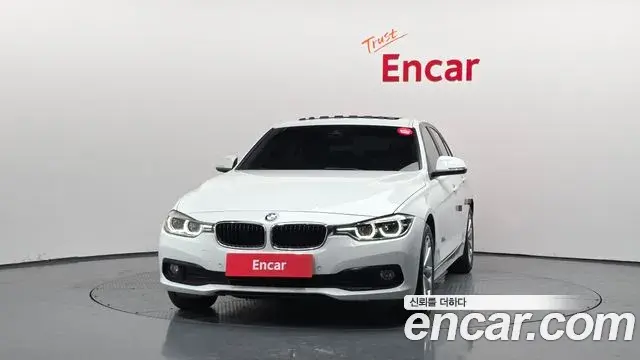 BMW 3 Series 2018 — ფოტო 1/30