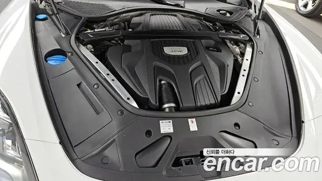 Porsche Panamera 2018 — Şəkil 7/35
