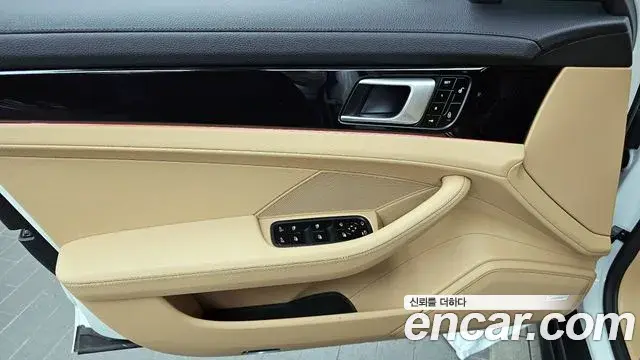 Porsche Panamera 2018 — Şəkil 17/35