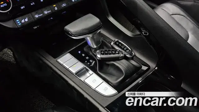 Hyundai Avante 2020 — Фото 9/20