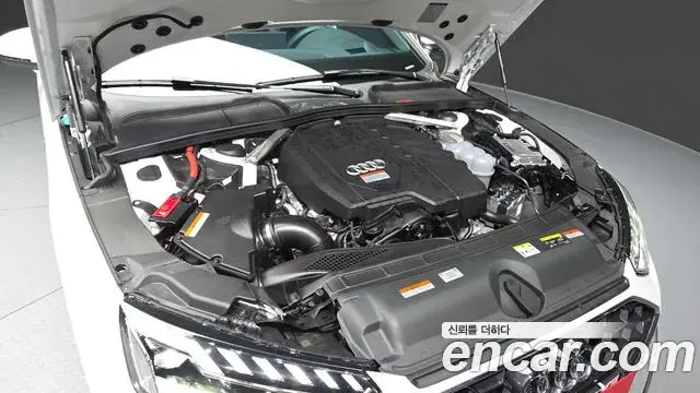 Audi A4 2023 — ფოტო 13/20