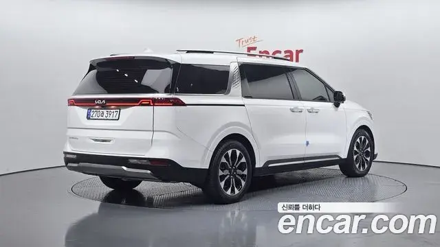 Kia Carnival 2022 — Фото 2/20