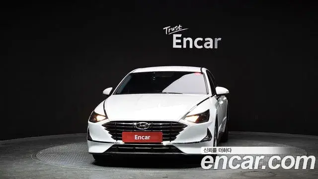 Hyundai Sonata Hybrid 2019 — ფოტო 16/20