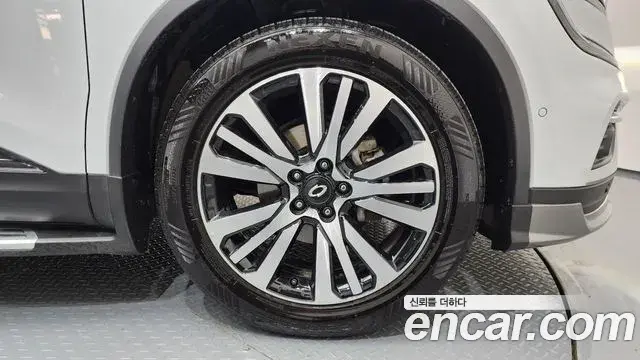 Renault Samsung QM6 2019 — Şəkil 1/37