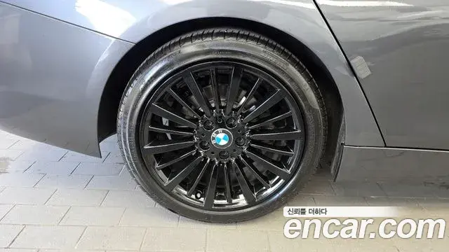 BMW 4 Series 2020 — Photo 14/20