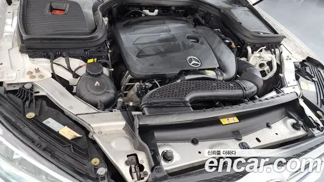 Mercedes-Benz GLC-Class 2020 — Photo 6/20