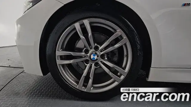 BMW 3 Series 2018 — Şəkil 2/33