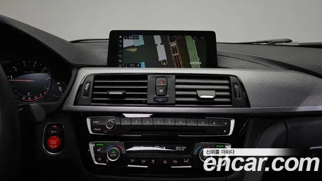 BMW 3 Series 2018 — Şəkil 13/33