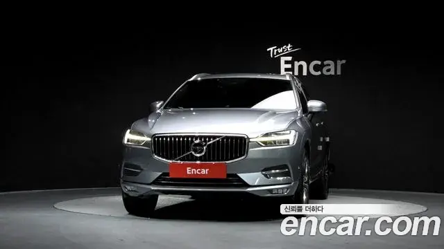 Volvo XC60 2018 — ფოტო 6/20