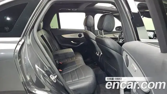 Mercedes-Benz GLC-Class 2022 — Şəkil 9/20
