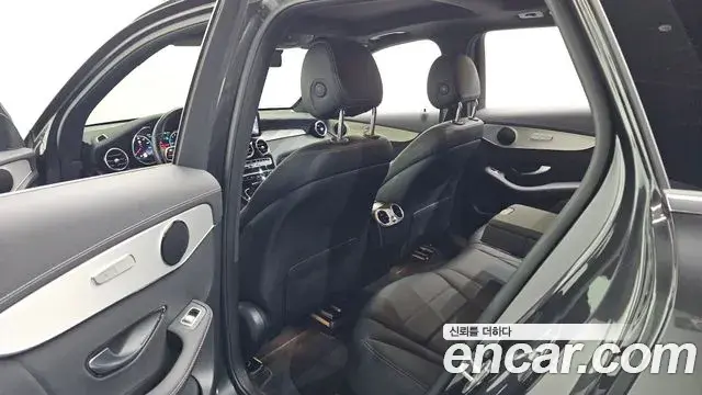 Mercedes-Benz GLC-Class 2022 — Şəkil 18/20