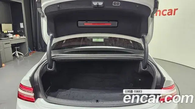 Genesis G80 2021 — ფოტო 14/20